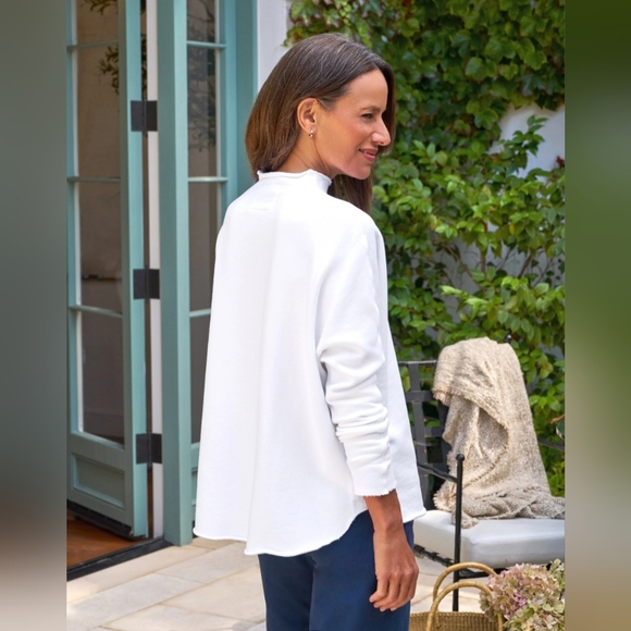 Frank & Eileen Effie Long-Sleeve Funnel Neck Capelet White Small $228 - Picture 2 of 4